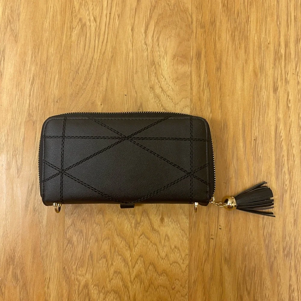 Black Phone/Wallet Wristlet and Crossbody Straps